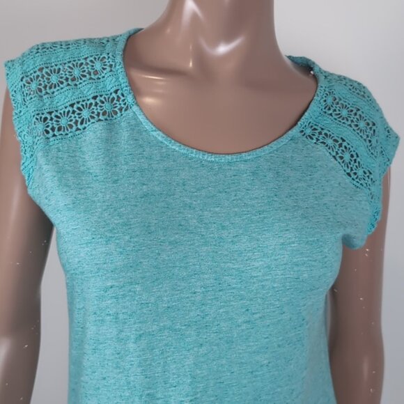 Bleu Gray Crochet Tshirt Sheer Shoulder Cap Sleeve Turquoise Summer Top - Picture 2 of 9